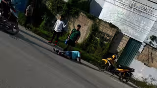 Choque entre motocicletas deja un lesionado y daños materiales en Champotón