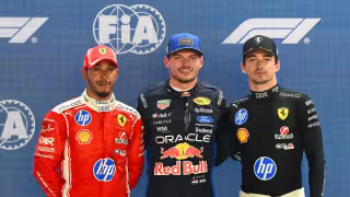GP de Singapur 2026: Max Verstappen consigue la pole y Checo Pérez largará último