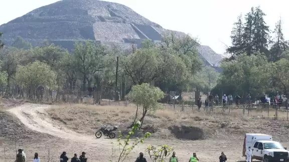 Detalles del incendio de un globo aerostático en Teotihuacán Detalles del incendio de un globo aerostático en Teotihuacán