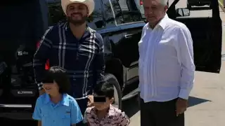 Alfredo Ríos, El Komander, le pidió una foto al Presidente (@Pedrodfajardo)