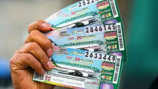 El dinero en disputa es el de la rifa del avión presidencial