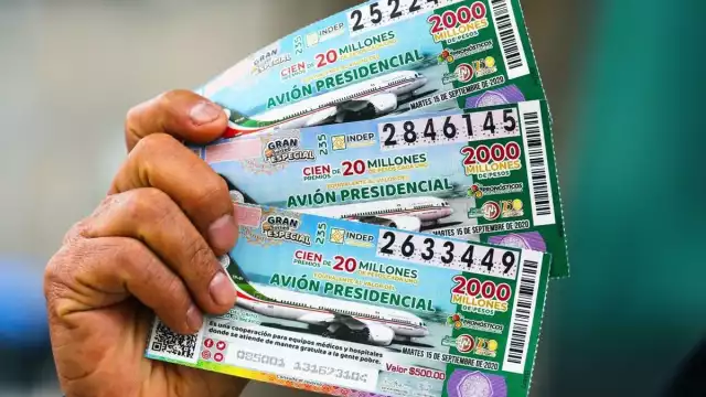 El dinero en disputa es el de la rifa del avión presidencial