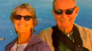 Ian Hirschsohn y Kathy Harvey (Facebook/Especial)