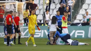 El defensa del Córdoba CF fue sometido a maniobras de reanimación y posteriormente fue trasladado a un hospital