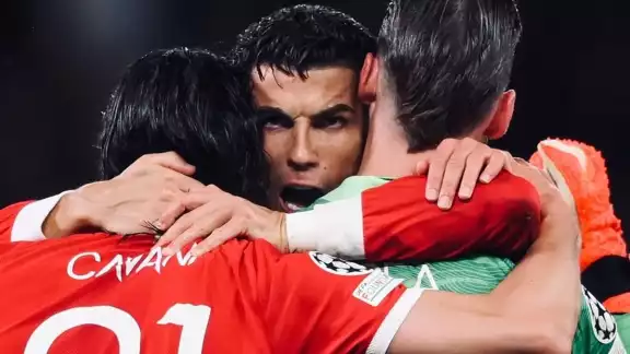 La estrella del fútbol le dio un final de ensueño al partido entre Manchester United y Villarreal