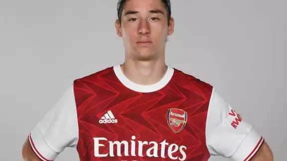 Marcelo Flores, jugador del Arsenal de Inglaterra (Especial) Marcelo Flores, jugador del Arsenal de Inglaterra (Especial)