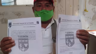 El padre de familia explicó que como ella presenta discapacidad auditiva se deja llevar por lo que le señalan sus familiares