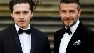 El hijo de David y Victoria Beckham decidió cambiarse el apellido de sus famosos padres