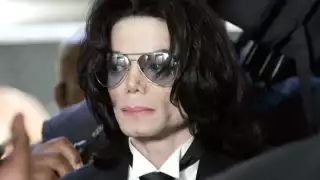 Michael Jackson habría denunciado abusos en Hollywood, pero 'lo silenciaron', aseguran fans