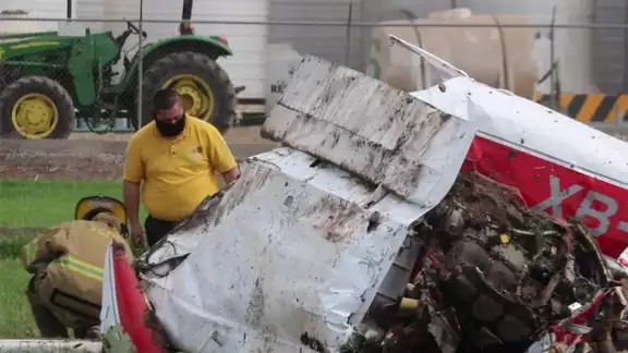 Usuarios grabaron el momento en el que cae la avioneta Usuarios grabaron el momento en el que cae la avioneta