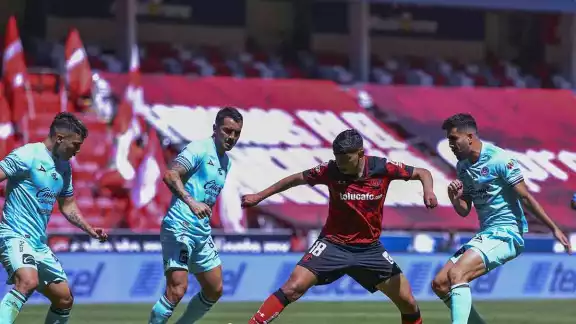 Toluca se impone a Mazatlán con un marcador de 4-1 Toluca se impone a Mazatlán con un marcador de 4-1