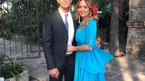 Andrea Legarreta y Erik Rubín están 20 años juntos, pero en algún momento pensaron en divorciarse Andrea Legarreta y Erik Rubín están 20 años juntos, pero en algún momento pensaron en divorciarse