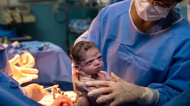 El nacimiento de Índigo, primer hijo de Camilo y Eva Luna, causa los mejores memes por su nacimiento