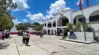 Realizan evacuación en el Palacio Municipal de José María Morelos por Simulacro Nacional 2025