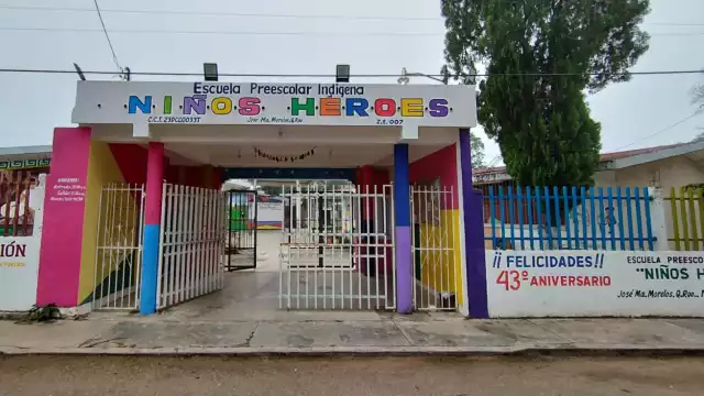 Los padres de familia advirtieron no llevar a sus hijos a la escuela ante la llegada de la maestra suplente