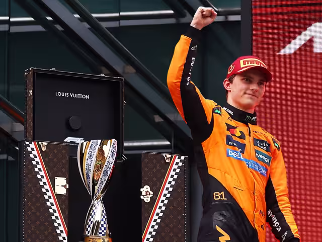 Piastri se llevó el GP de China y da pelea a Norris