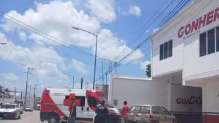 Mujer se desmaya en su trabajo y provoca movilización de emergencia en Champotón