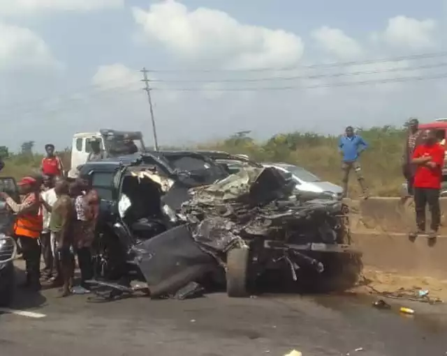 Así quedó la camioneta del boxeador