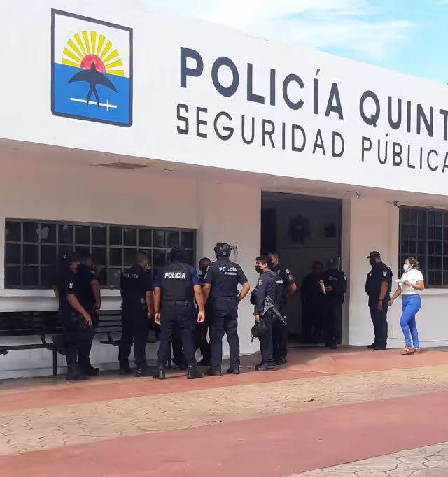 Inconformidad de policías al interior de Seguridad Pública en Cozumel
