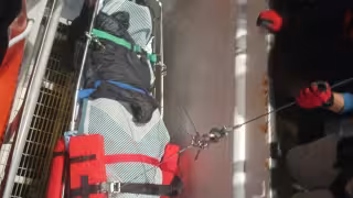 Marina traslada de emergencia a Cancún a mujer embarazada tras presentar amenaza de aborto