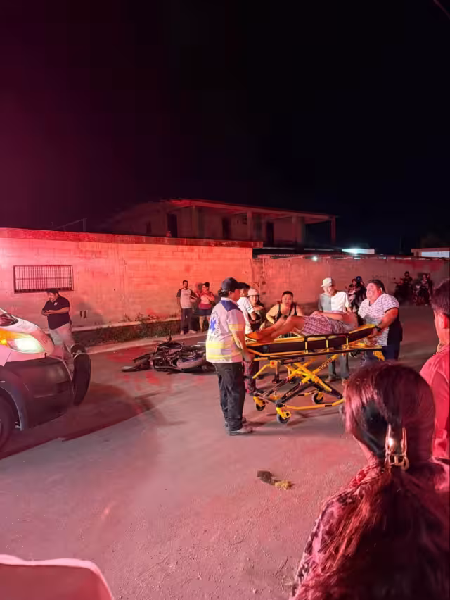 Paramédicos del SAMU Champotón brindaron atención a la lesionada y la trasladaron al hospital IMSS Bienestar,