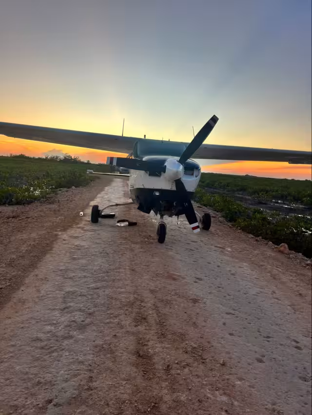 La aeronave fue interceptada tras ser captada por su ruta sospechosa.