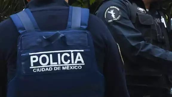 El hombre murió luego de caer al pavimento El hombre murió luego de caer al pavimento