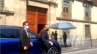 Carlos Salazar Lomelín, líder del CCE, ingresa a Palacio Nacional. Foto: Captura de pantalla