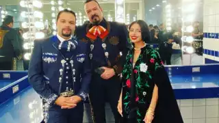 Pepe Aguilar y su familia sufrieron terrible percance durante un vuelo a EU