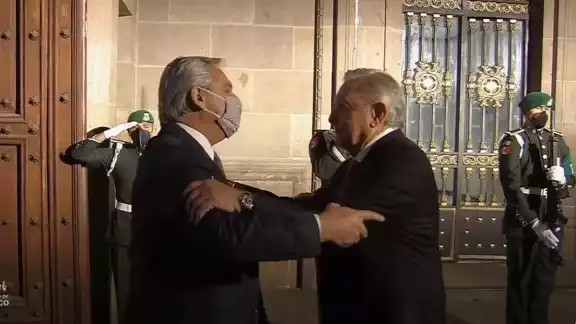 Como se recordará Fernández llegó el día de ayer a México para cumplir con una agenda de trabajo de tres días