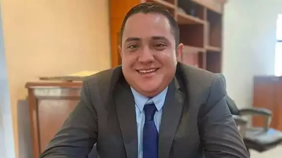 Jorge Camero fue ex secretario particular del alcalde de Empalme. Foto: Especial