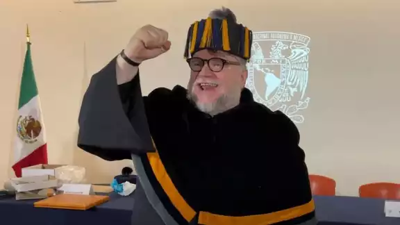 Guillermo del Toro recibe doctorado Honoris Causa por parte de la UNAM