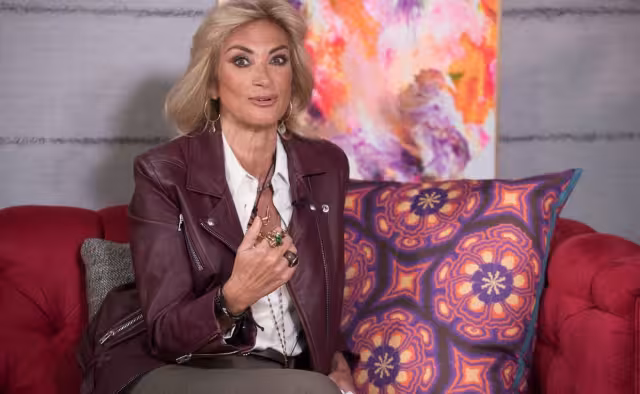 Adela Micha se presenta ante 'Tiburones' de 'Shark Tank' para vender su canal Saga