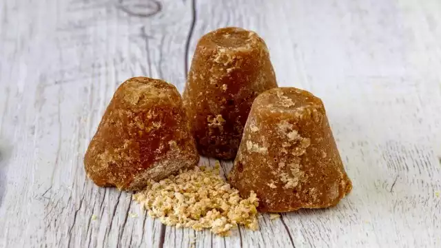 La Panocha es un endulzante natural producto del secado del jarabe de la caña de azúcar