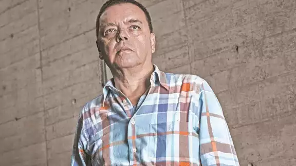 Luis Zapata es considerado como el autor más prolífico de la novela gay en México Foto: El Universal Luis Zapata es considerado como el autor más prolífico de la novela gay en México Foto: El Universal