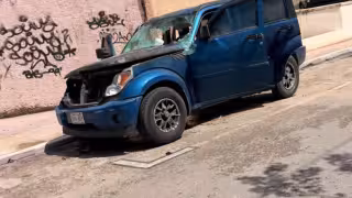 Vehículo se incendia y moviliza a cuerpos de emergencia de Playa del Carmen