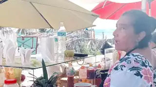  Mujeres indígenas dan  color y sabor al  Parque Fundadores con venta de frutas