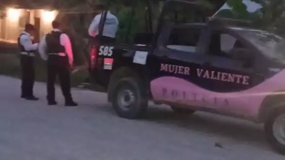 Elementos de la Policía acudieron para tomar conocimiento de lo sucedido