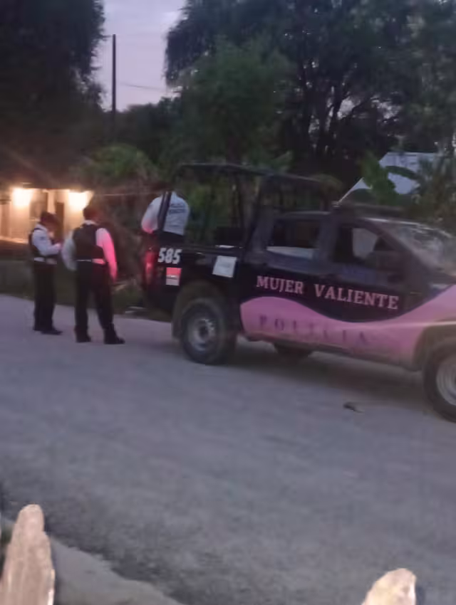 Elementos de la Policía acudieron para tomar conocimiento de lo sucedido