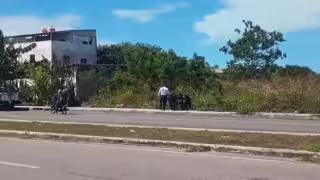 Fuerte accidente en la carretera Mérida–Campeche deja crisis nerviosa y daños materiales