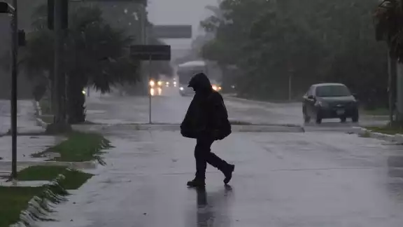 El fenómeno meteorológico se encuentra a 430 kilómetros de la desembocadura del Mississippi. Foto: Por Esto! El fenómeno meteorológico se encuentra a 430 kilómetros de la desembocadura del Mississippi. Foto: Por Esto!