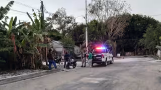 Choque entre motocicletas en Escárcega deja por fortuna solo daños materiales