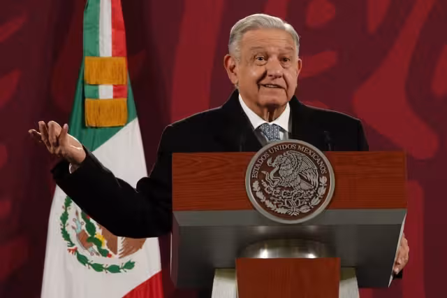 AMLO dijo que todavía no definen quién lo sustituirá en Senasica.
