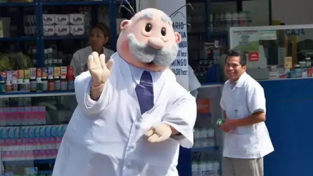 Gatell asegura que los doctores que trabajan en estos consultorios tiene una presión por ser agentes de ventas de los medicamentos