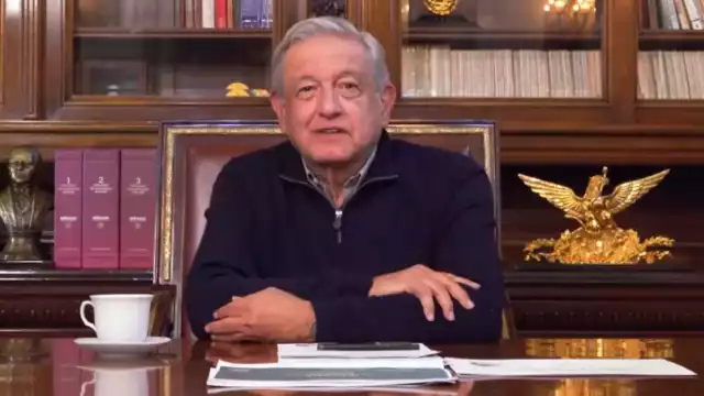 El presidente López Obrador dijo que en sus 3 años de gobierno ha enfrentado adversidades e invitó a sus simpatizantes al Zócalo