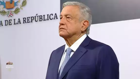 AMLO rinde su primer informe trimestral del 2021 desde Palacio Nacional AMLO rinde su primer informe trimestral del 2021 desde Palacio Nacional