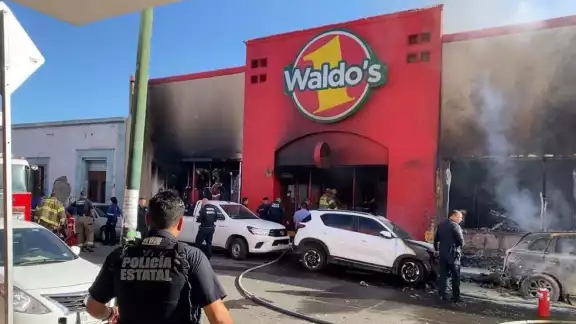 Más de 20 personas murieron tras la explosión de un Waldo's en Hermosillo