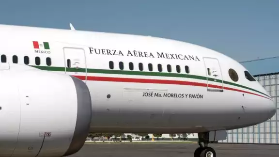 AMLO busca subastar 19 aeronaves y el avión presidencial AMLO busca subastar 19 aeronaves y el avión presidencial