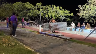 Continúa operativo de recuperación de playa en el malecón de Campeche