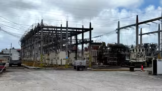 Apagones en Cancún: Vecinos pasan más de 60 horas sin luz tras incendio de subestación